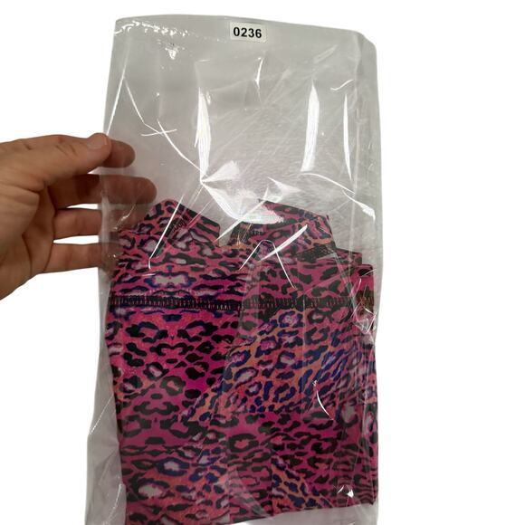 Fila pink animal print biker shorts fitted stretchy sz S - Picture 9 of 9